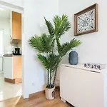 Casa Da Rua Taipas * Lisboa