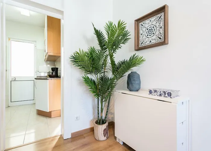 Casa Da Rua Taipas * Lisbon